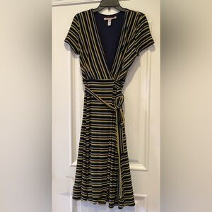 Hutch Midi Wrap Dress Size Medium Multicolored Striped Short Sleeves lined VNeck